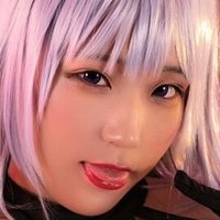 3MimE_ Nackt