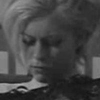 Allison Louise Downe Nackt