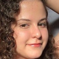 Ana Bluhen Nackt