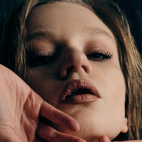 Annie Kinshova Nackt