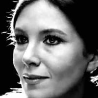 Anouk Ferjac Nackt