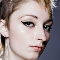 Arielle Holmes Nackt