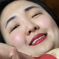Aroomi Kim Nackt