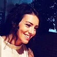 A_stranger_sel Nackt