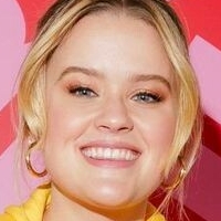 Ava Phillippe Nackt