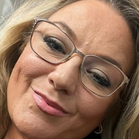 Blondejenfreak Nackt