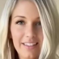Blondiedoesit Nackt
