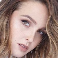 Camilla Luddington Nackt