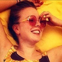 Charlotte Beaumont Nackt