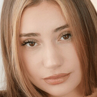 Diskussion: Elizabeth Sanchez Nackt