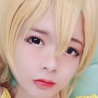DollyMew Nackt