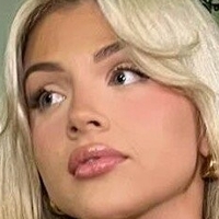 Ellieday Nackt