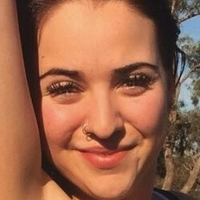 Elouise Nackt