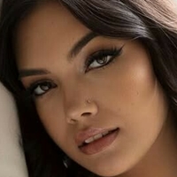 Emily Kaye Nackt