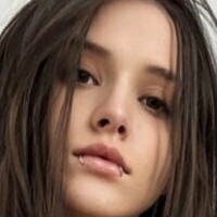 emilymayers Nackt