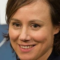 Eva Löbau Nackt