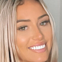 Georgina Gentle Nackt