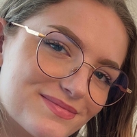 Hailey Davis Nackt