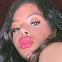 Halle Hayes Nackt
