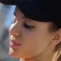 Holy_mia Nackt