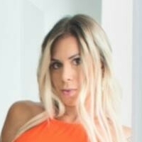 Jessica Hugues Nackt
