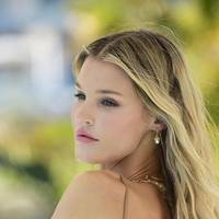 Joy Corrigan Nackt