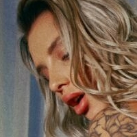 Juju Brais / Julia Abrams Nackt