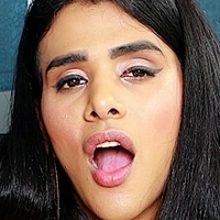 Julia Alves Nackt