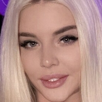 Julia1212 Nackt