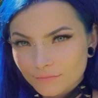 Justine Schiavone Nackt