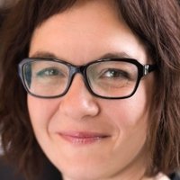 Kamelia Nackt
