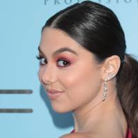 Kira Kosarin Nackt