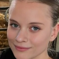 Landwirtin Stella Nackt