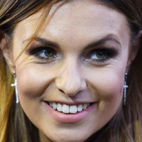 Laura Wontorra Nackt