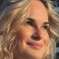 Lauren Hales Nackt
