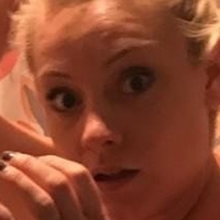 Lauren Southern Nackt