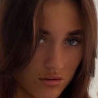 Leah Steele Nackt