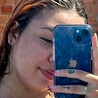 Leticia Medeiros Nackt