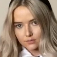 Lily Hollands Nackt