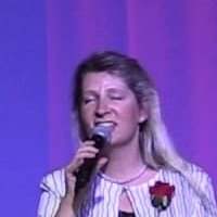 Linda Coombes Nackt