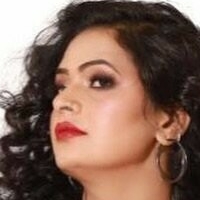 Malavika Tomar Nackt