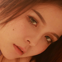 Mandi 香菱 Nackt