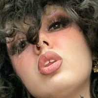 messgender Nackt