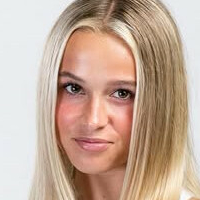 Mia Rogan Nackt