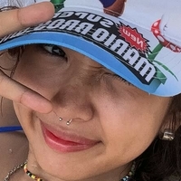 Milli Phuckitol Nackt