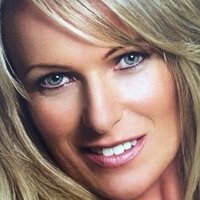 Nadine Tschanz Nackt