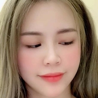 Nguyen Ha Linh Nackt