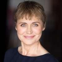 Nikki Coghill Nackt