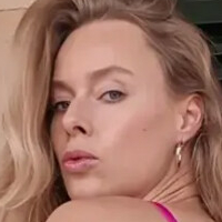 Nina Thomas Nackt