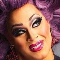 Nina West Nackt